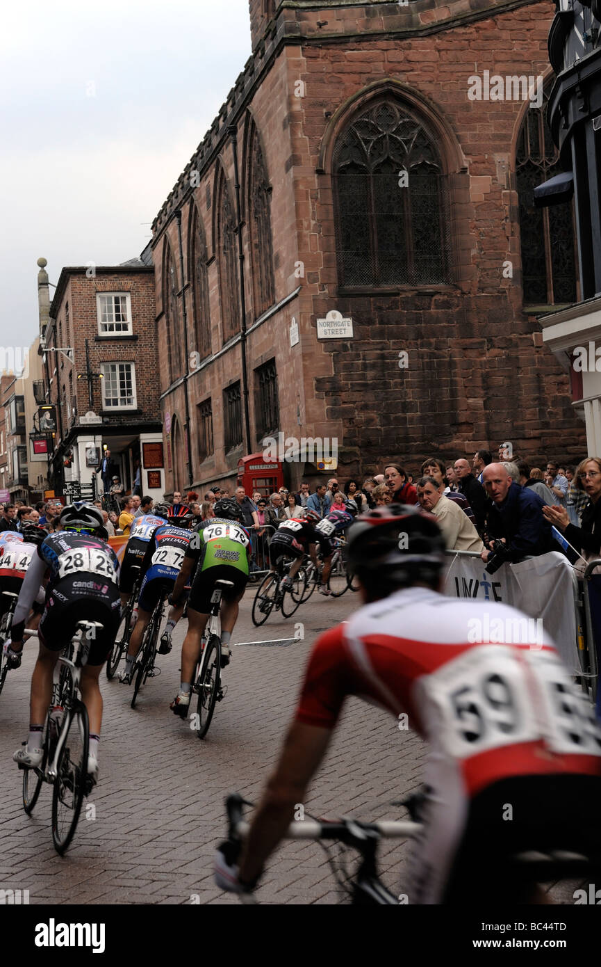 Runde neun von der Tour Series-Radsport-Event in Chester Stockfoto