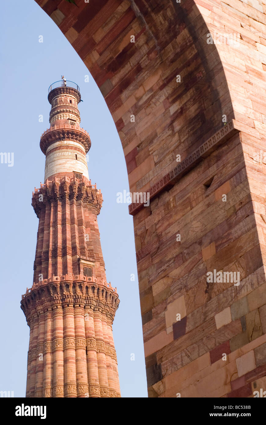 Qutb Minar - weltweit höchste gemauerte Minarett. Stockfoto