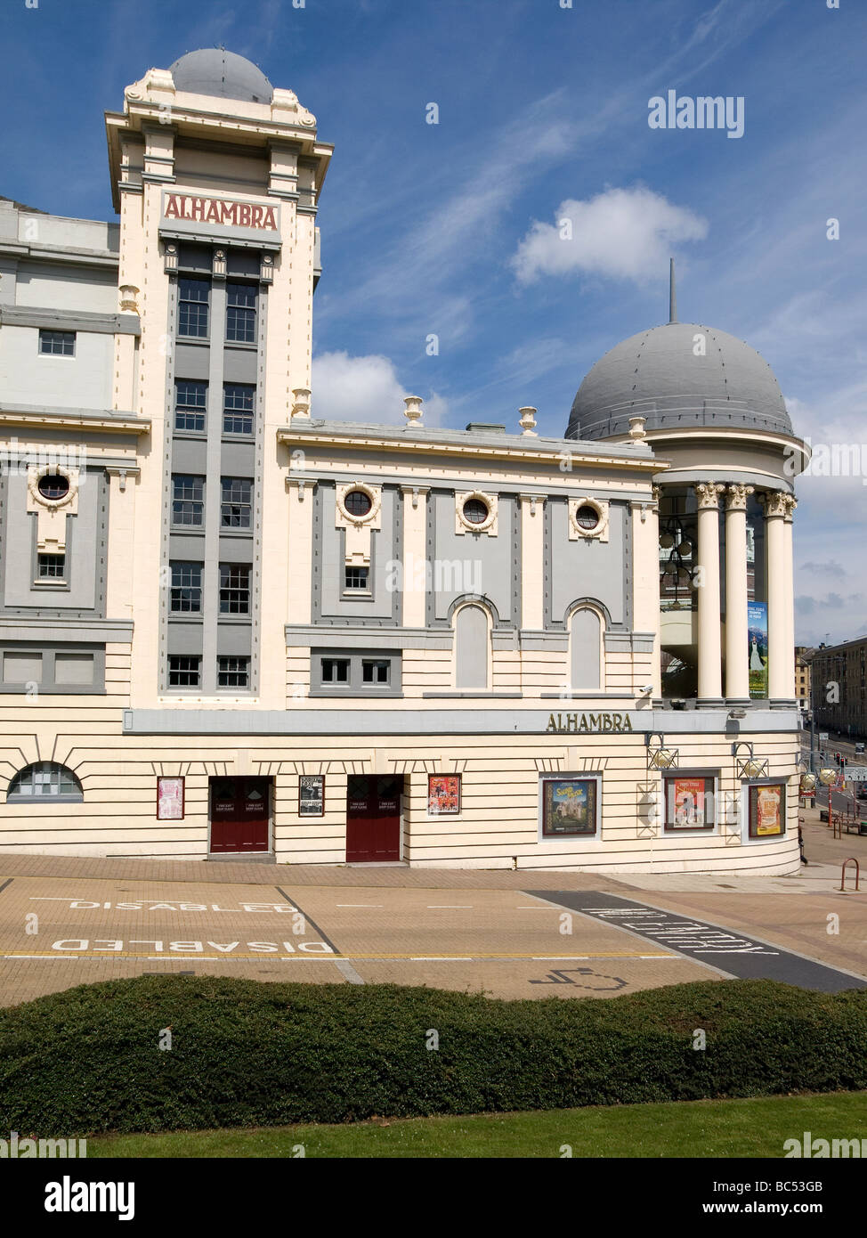 Die Klasse 2 denkmalgeschütztes Gebäude Alhambra Theater erbaut 1913 Bradford West Yorkshire Stockfoto