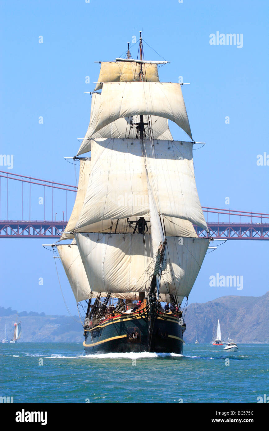 Die Großsegler Bounty segelt in die San Francisco Bay während der Parade der Schiffe im Rahmen des Festivals 2008 San Francisco des Segels Stockfoto