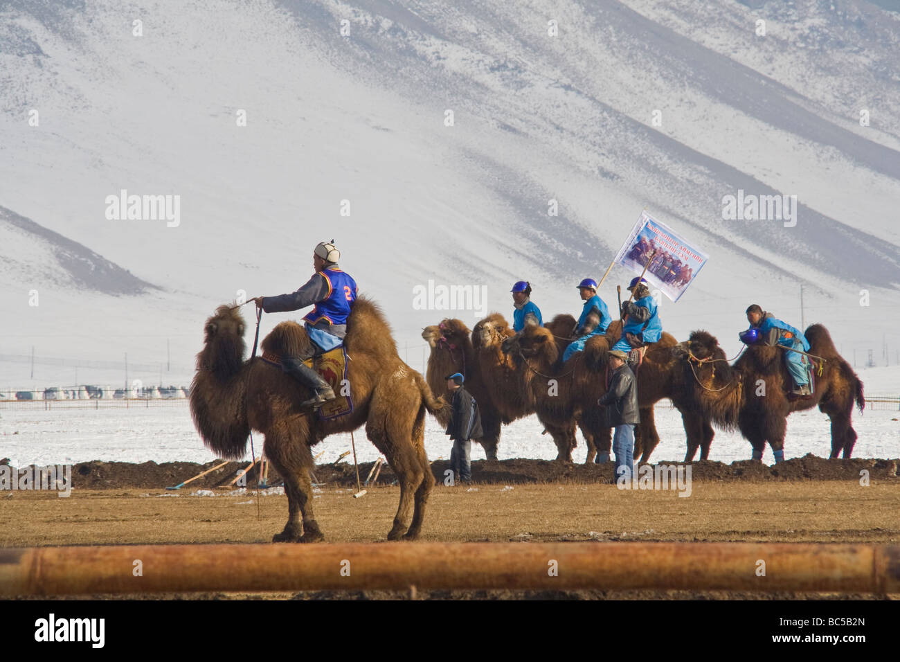Team der mongolische Kamel Polo-Spieler Stockfoto