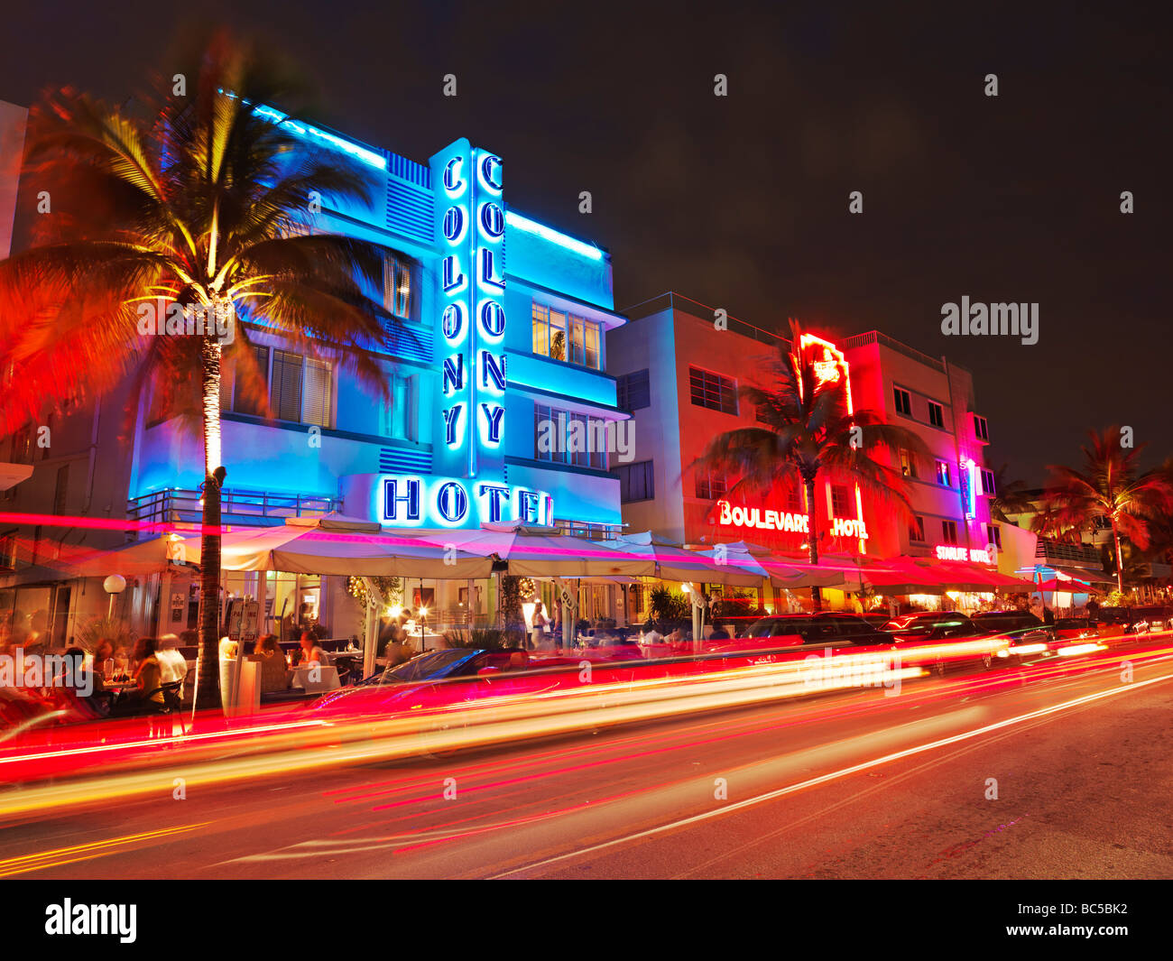 Usa, Florida, South Beach Miami, Restaurants am Ocean Drive, Art déco-Hotels Stockfoto