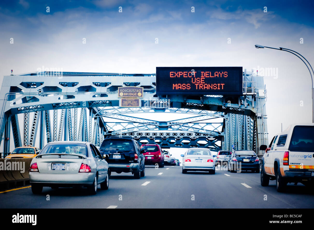 Verkehrszeichen auf Autobahn gibt Verzögerungen sind zu erwarten (für nur zur redaktionellen Verwendung) Stockfoto