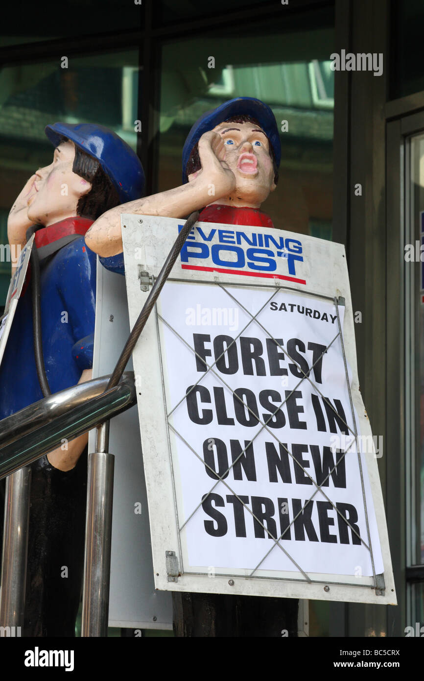 Nottingham Evening Post Zeitungsschlagzeilen. Stockfoto
