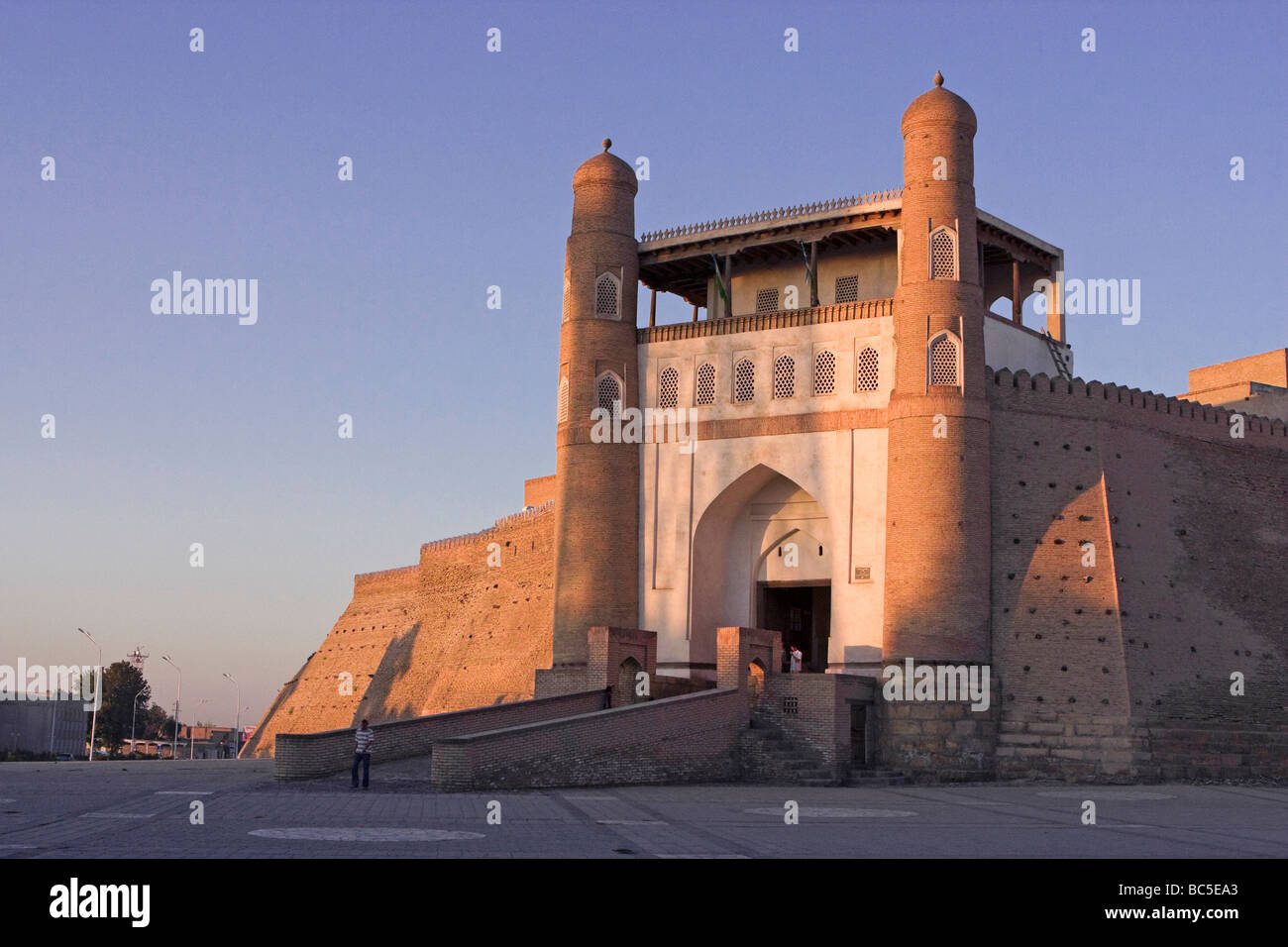 Schöne Eingangsportal auf der Arche Festung Buchara Usbekistan, Zentralasien. Stockfoto