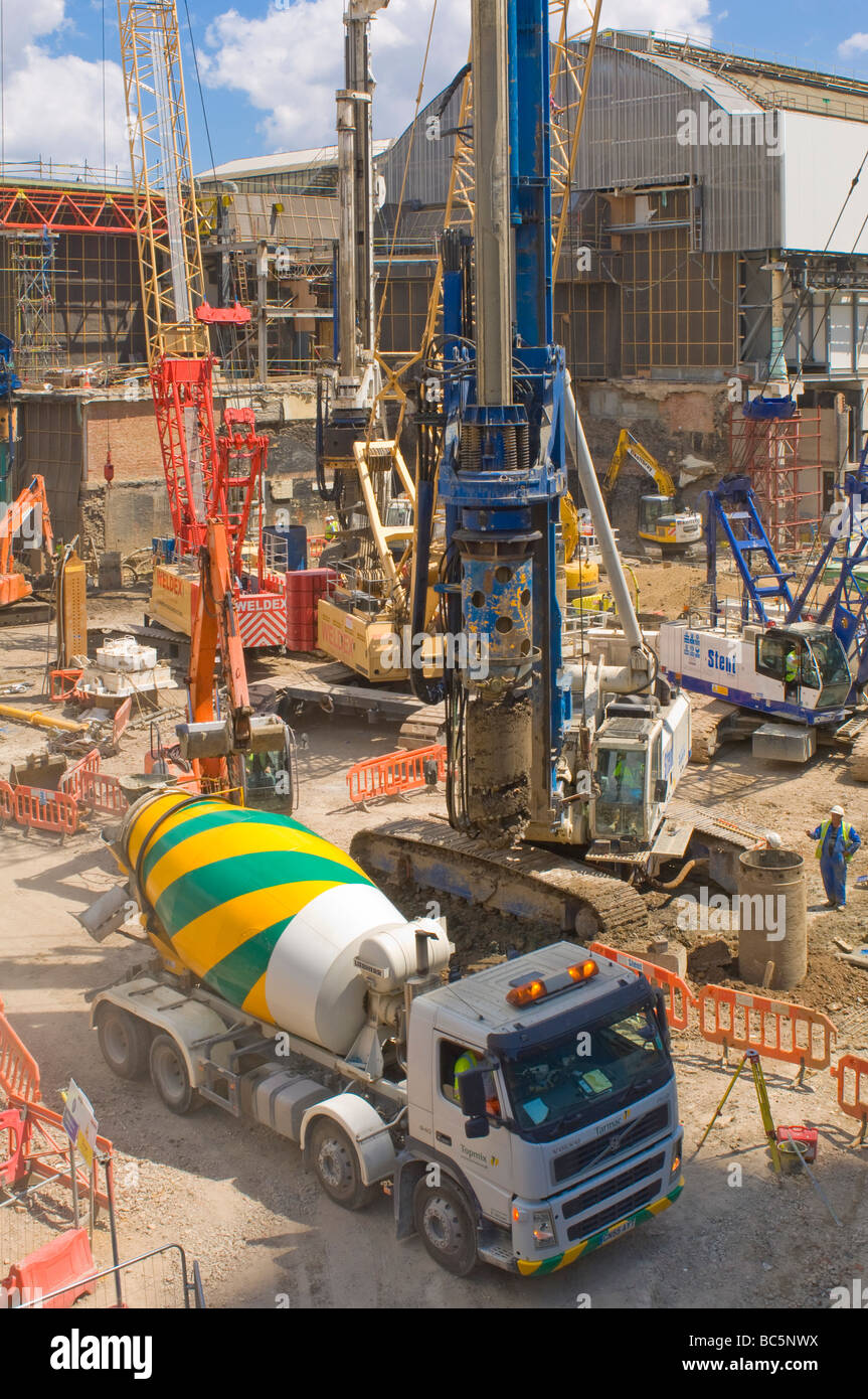 Die Baustelle der Shard Gebäude in der Nähe von London Bridge während dem Boden arbeitet. Stockfoto