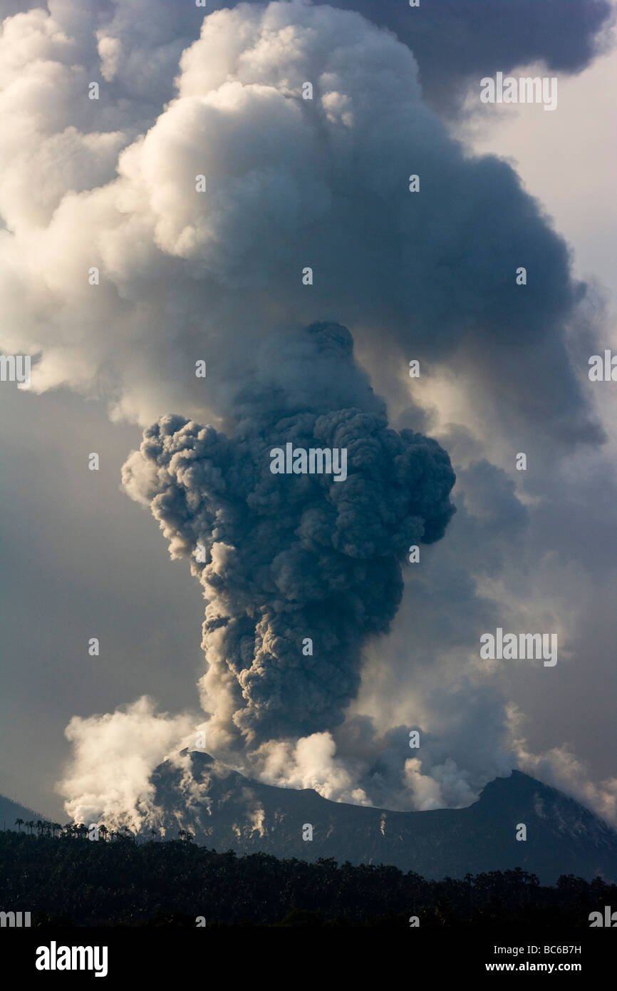 Vulkanische Vulkanausbruch Stockfoto