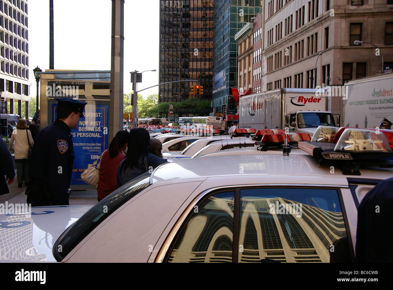 NYPD Polizei-Präsenz in der Innenstadt von Manhattan Stockfoto