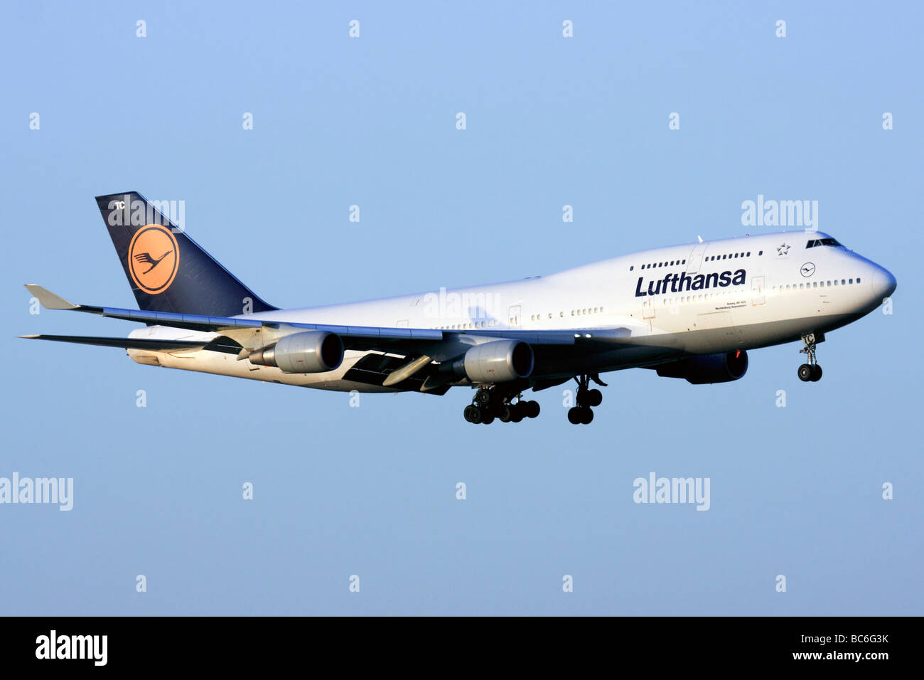 Linienflug Lufthansa Boeing 747-400 Stockfoto