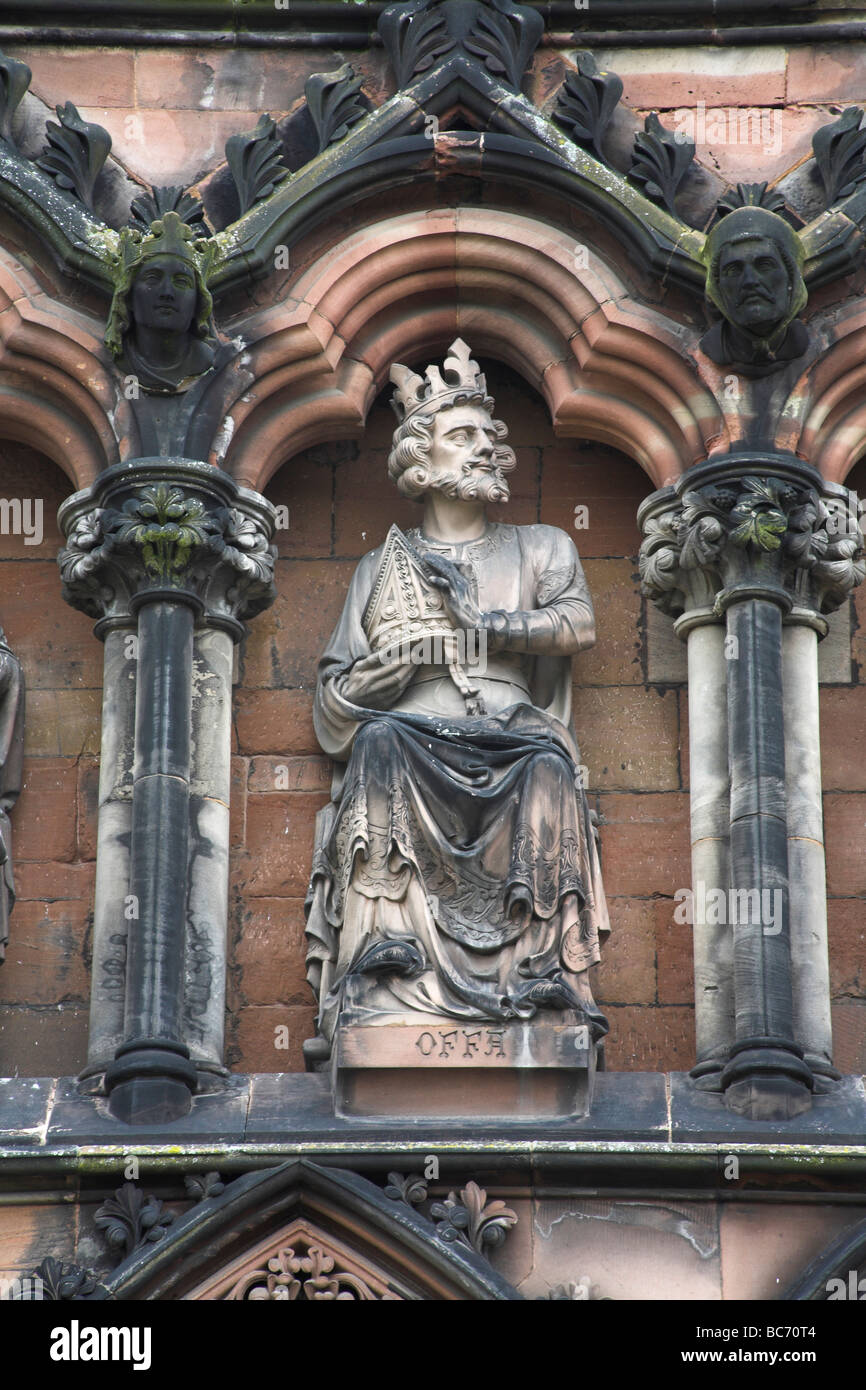 Schnitzen von Offa äußerlich Kathedrale von Lichfield. Lichfield, Staffordshire, Vereinigtes Königreich. Stockfoto