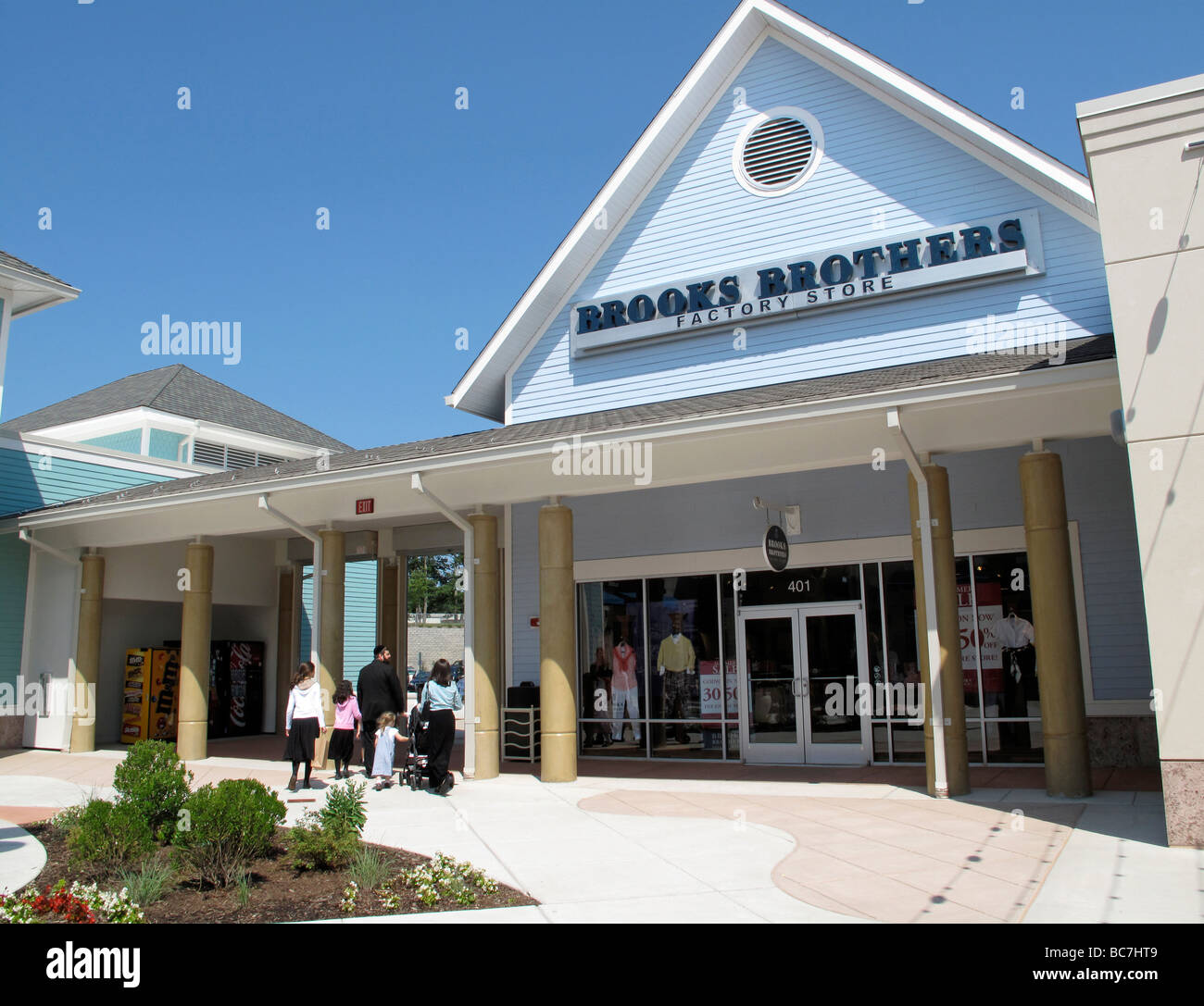 Brooks Brothers Factory Store in einem Rabatt Outlet Mall. Stockfoto