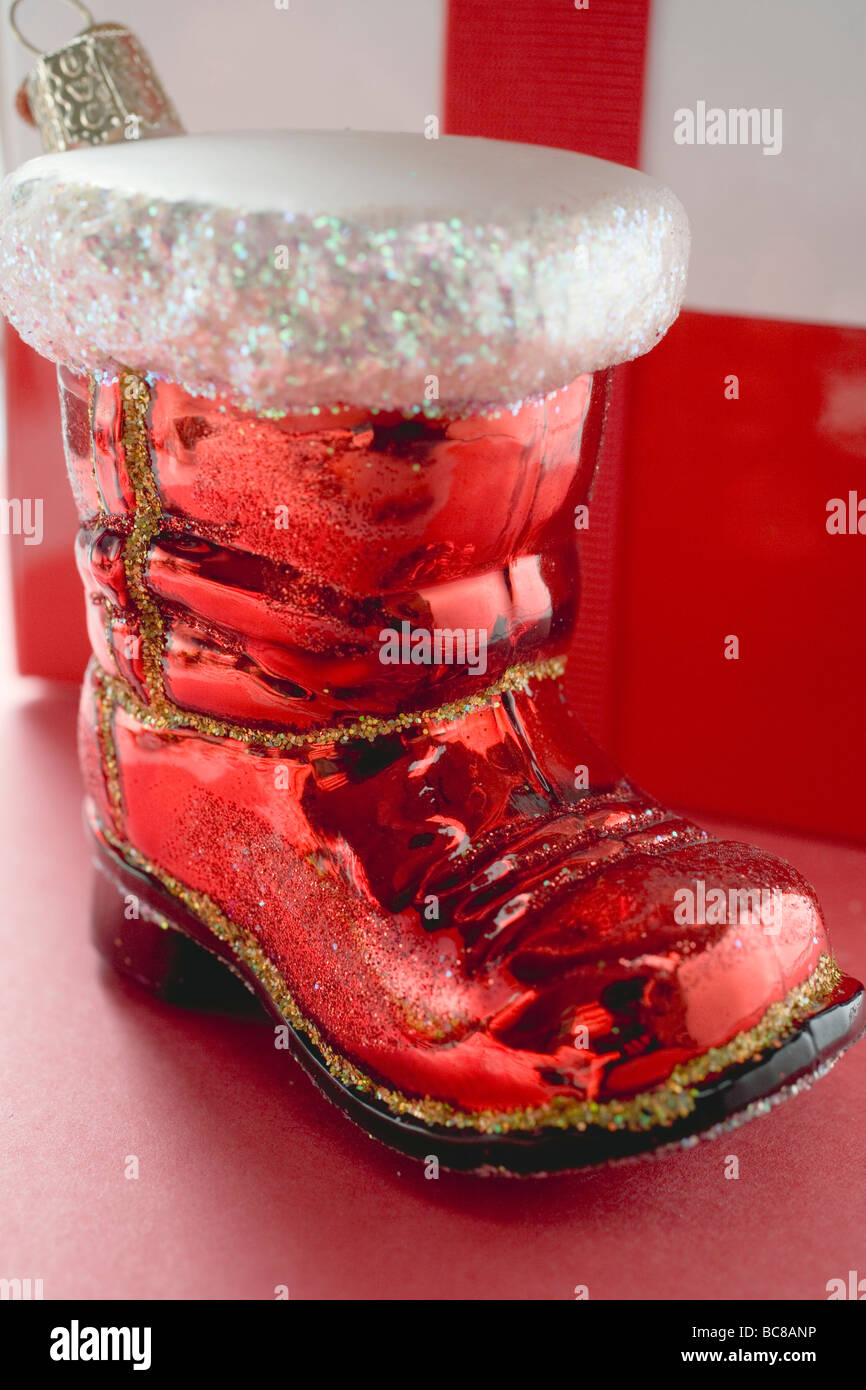 Christmas Tree Ornament (roten Boot)- Stockfoto