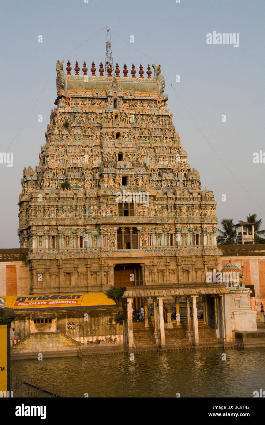 ADI KUMBHESWARAR TEMPEL IN KUMBAKONAM, TAMILNADU Stockfoto