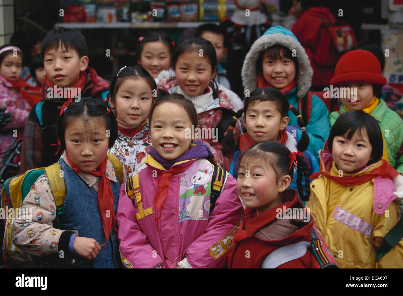 Eine Gruppe von Kindern in Chengdu, China Stockfoto