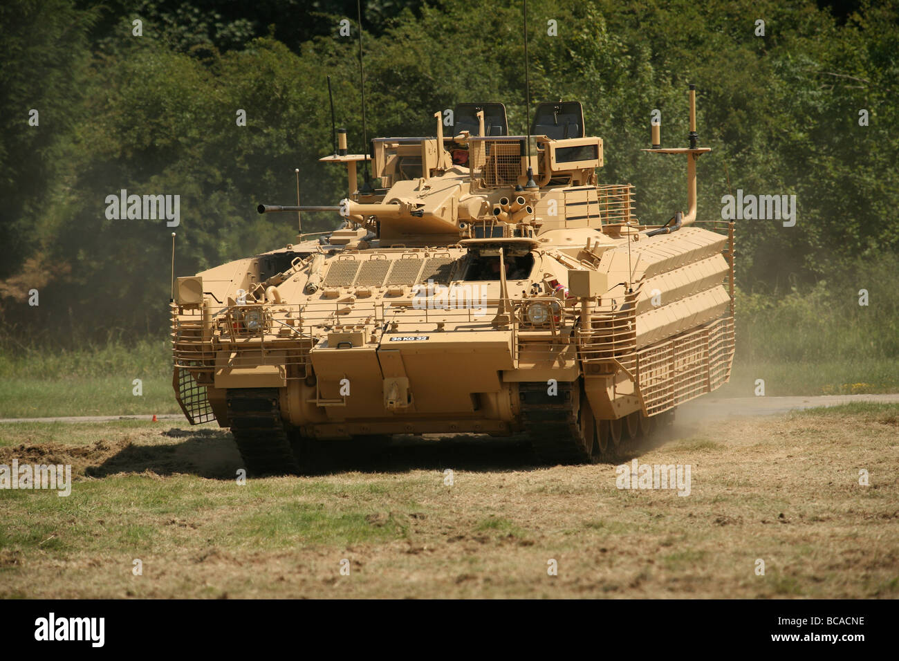 Krieger gepanzerte Träger und Tank auf dem Display an britische militärische Veranstaltung Stockfoto