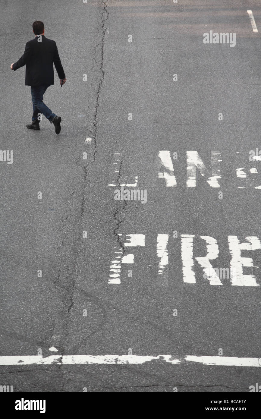 Fußgängerzone zu Fuß über Feuer lane Stockfoto
