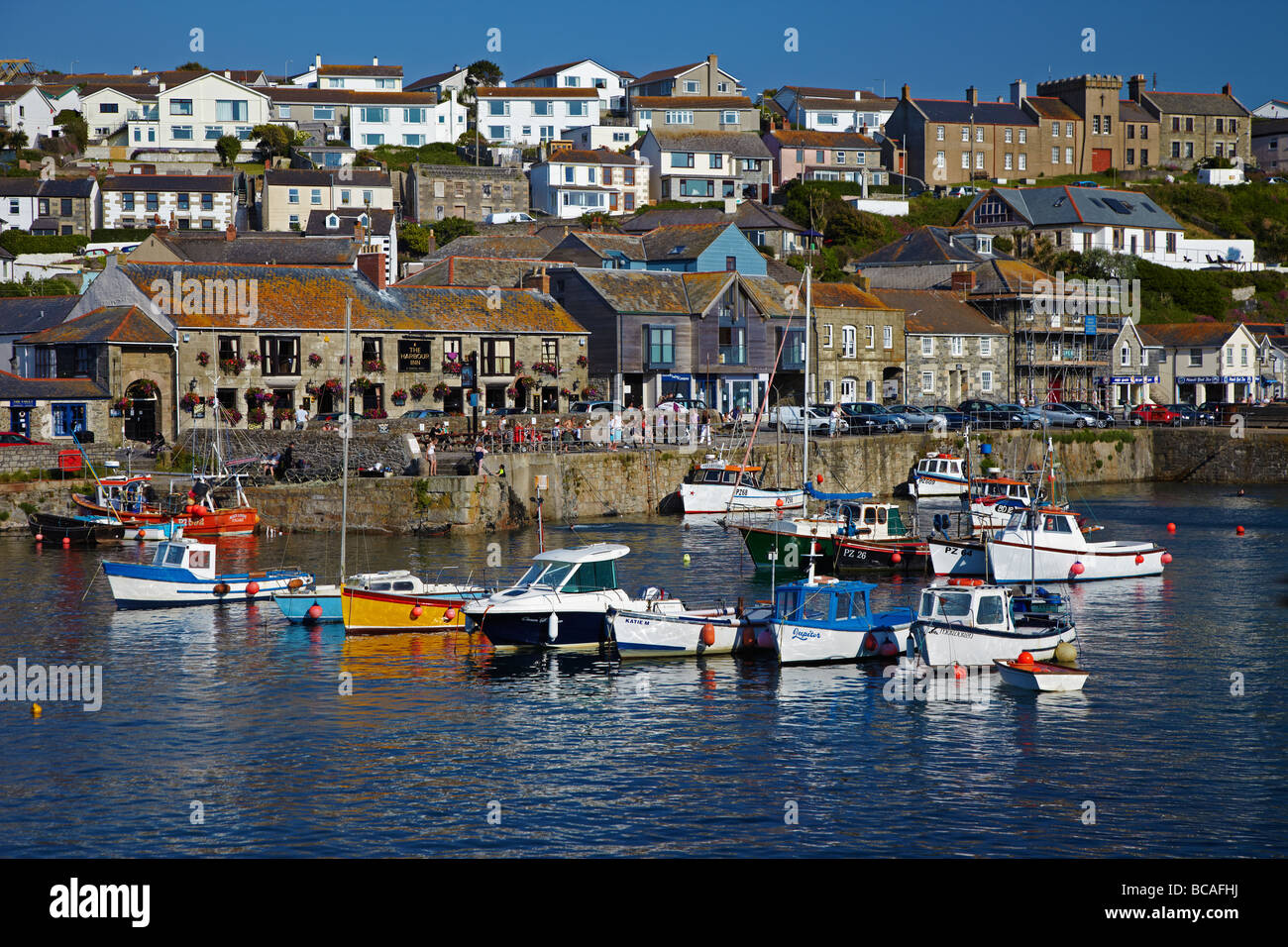 Porthleven Hafen, Cornwall, England, UK Stockfoto