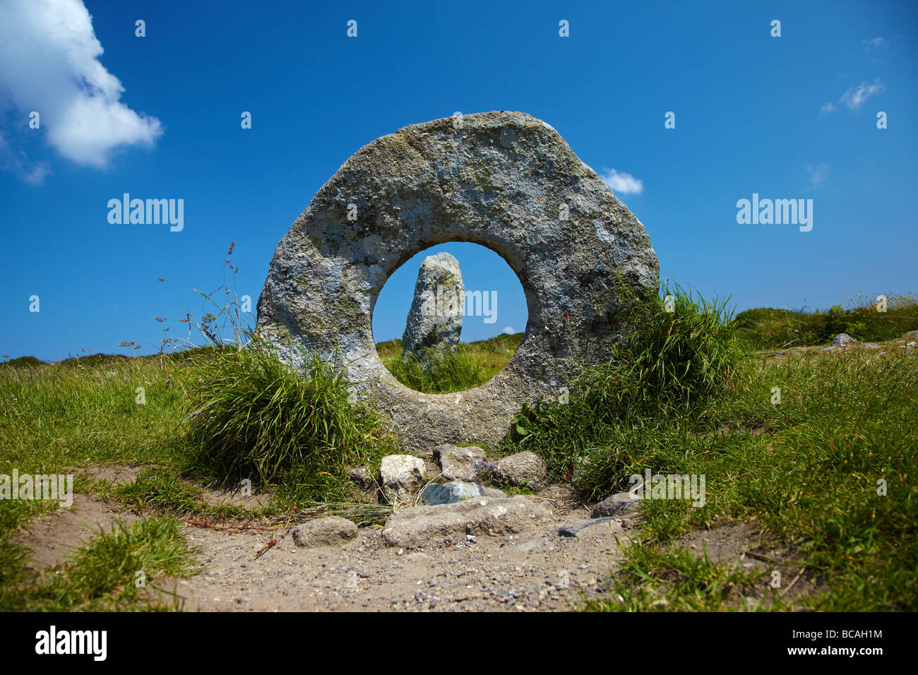 Men ein Tol Megalith-Denkmal in der Nähe von Morva, Cornwall, England, UK Stockfoto