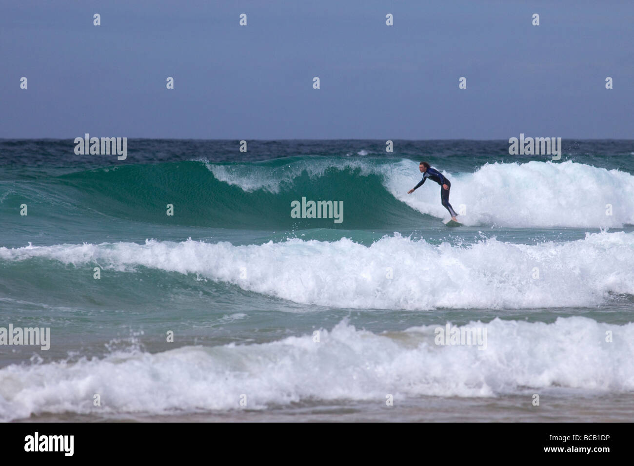 Surfen Surfen St Ives Porthmeor Beach Cornish Riviera Cornwall England UK United Kingdom GB Großbritannien britischen Inseln Europas Stockfoto