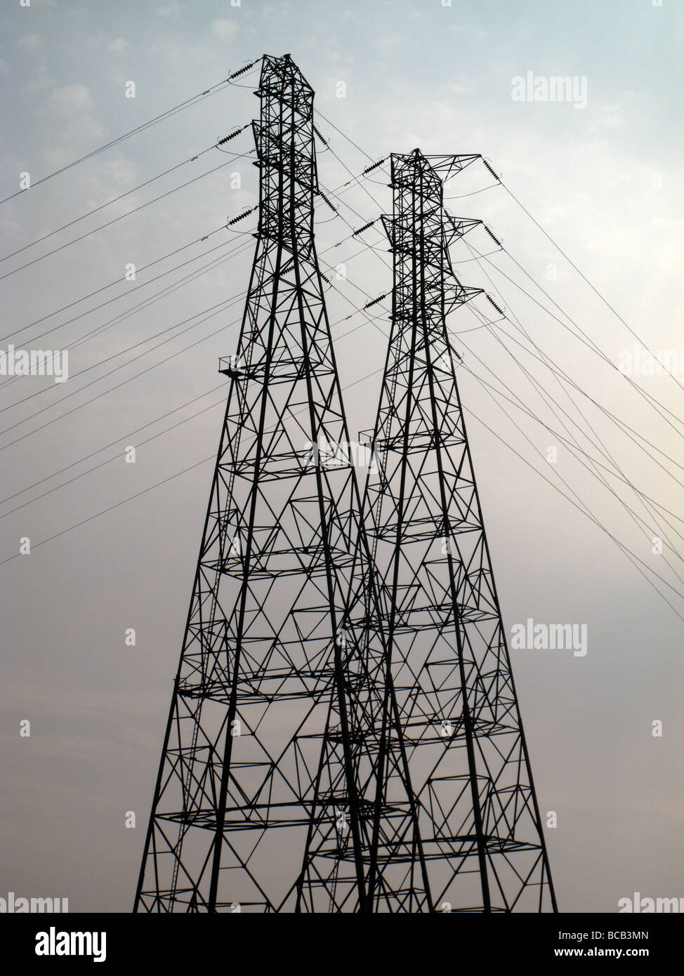 elektrische Masten Stockfoto