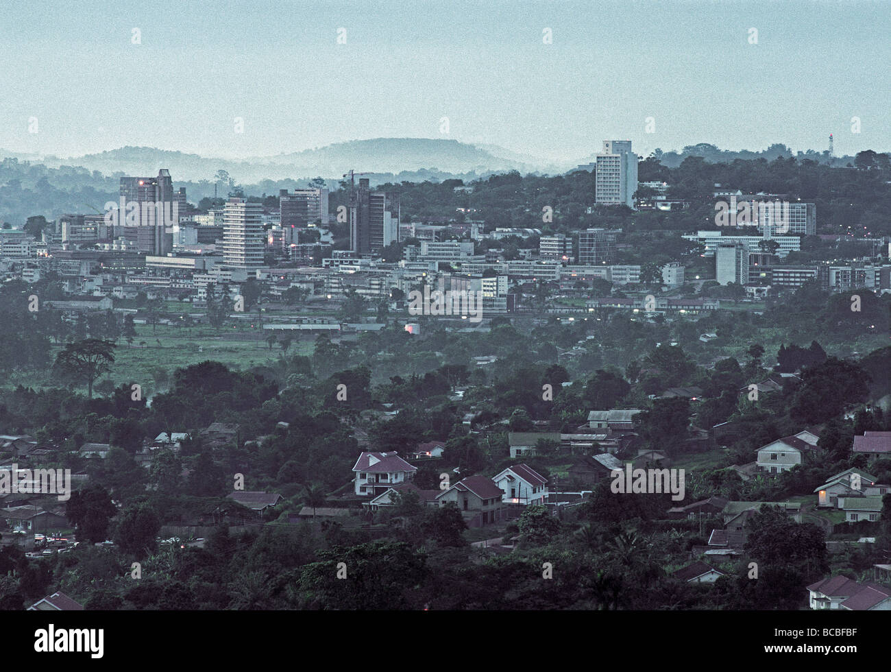 Abends Blick auf Kampala aus Ostafrika Tank Hill Uganda Stockfoto