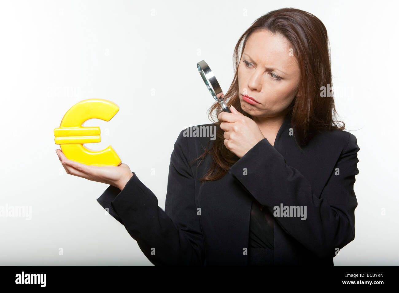 Frau Finanzen Pflege Umfrage Euro Geldanlage Stockfoto