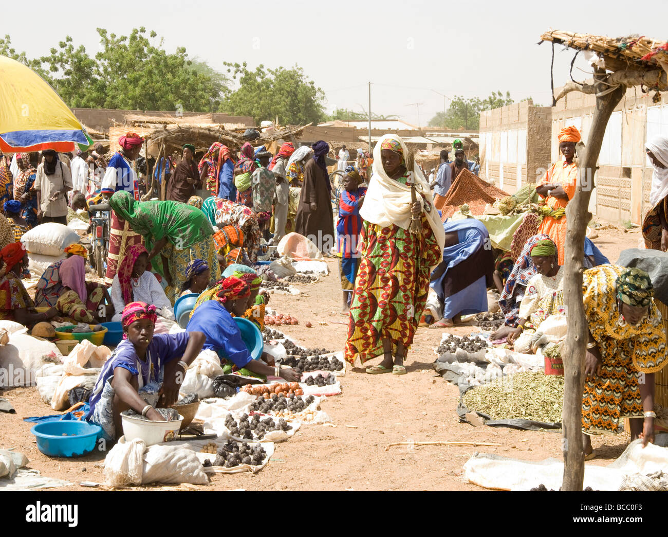 Burkina Faso. Sahel. Wochenmarkt in Gorom-Gorom. Stockfoto