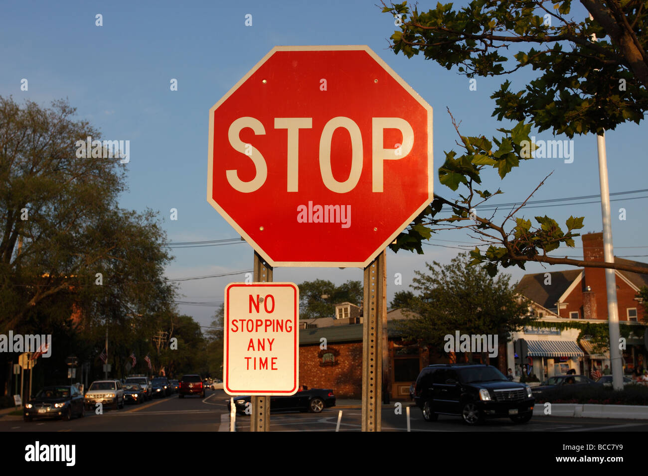 verwirrende Schilder Long Island NY Stockfoto