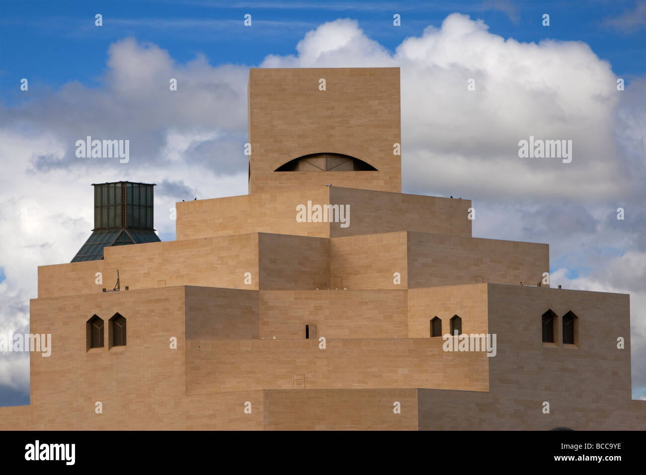 Doha, Katar.  Museum für islamische Kunst, entworfen von Architekt I. M. Pei. Stockfoto