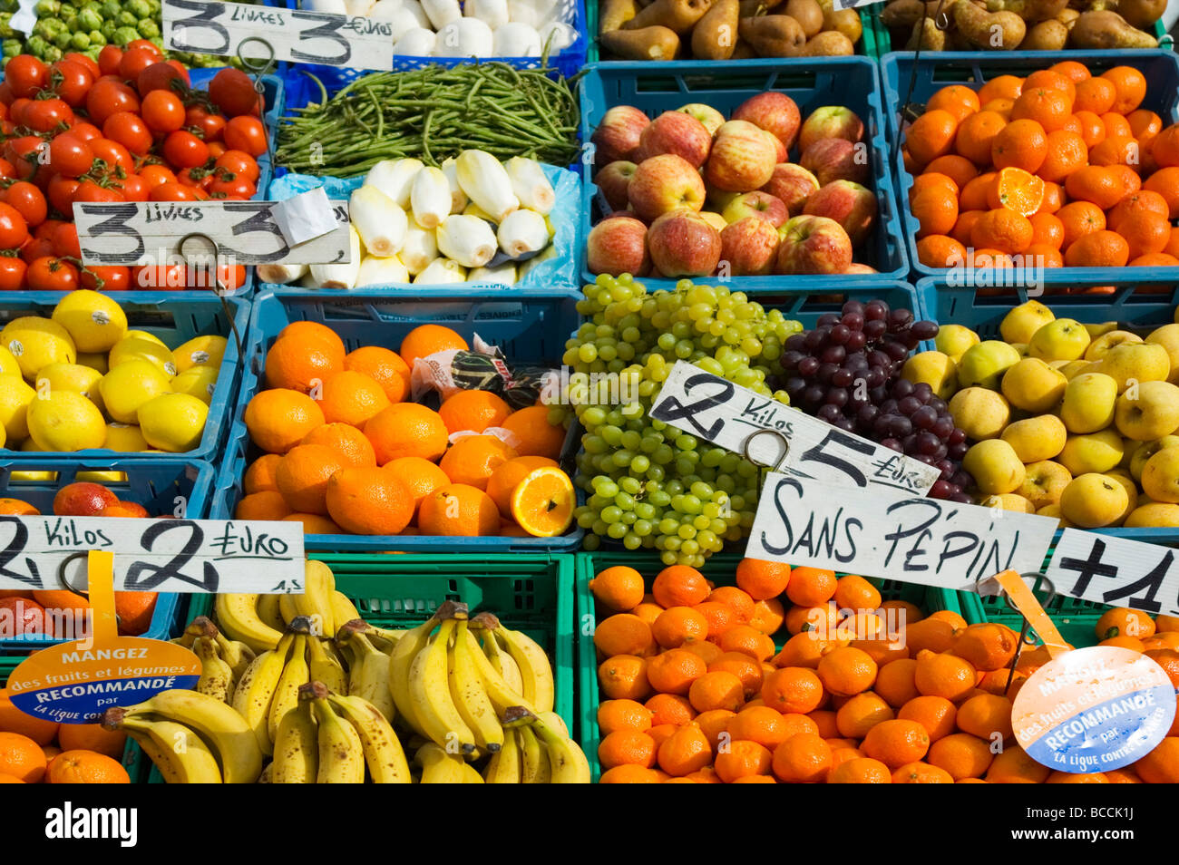 Obst-stand auf dem Markt in Arras, Frankreich Stockfoto