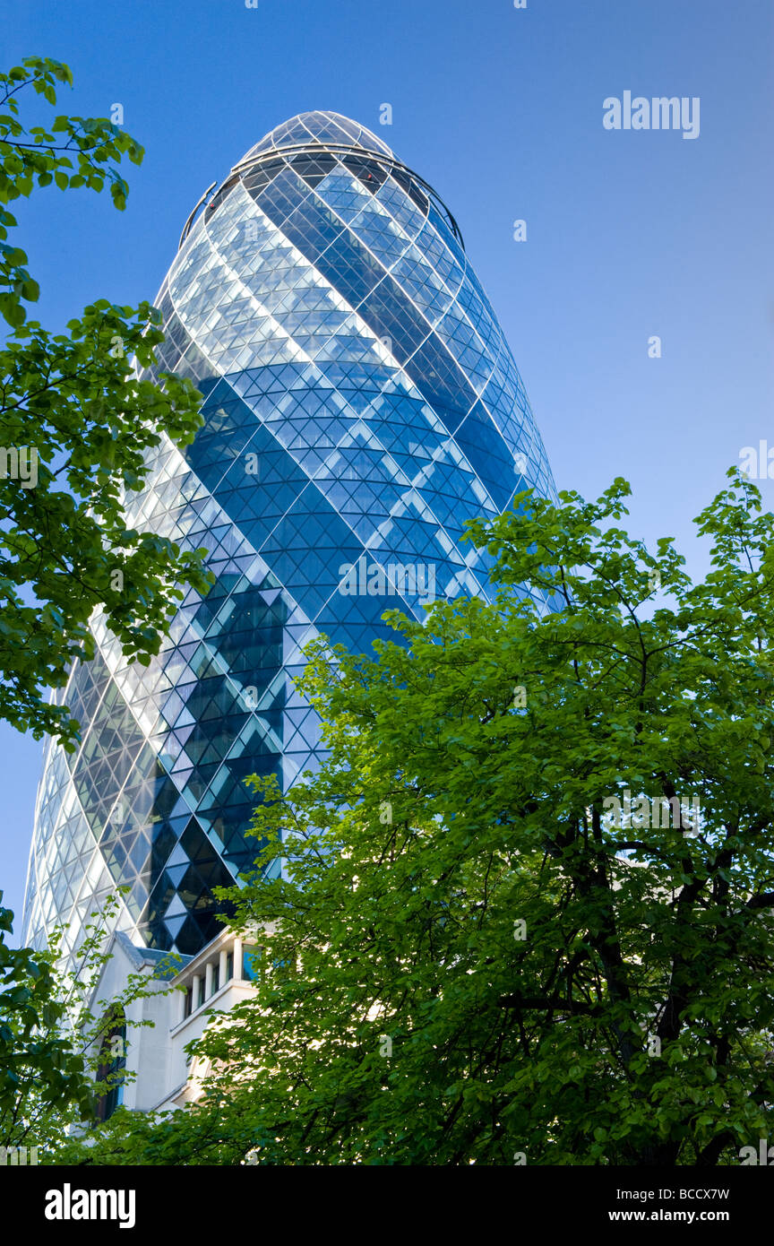 Die Gurke oder der Swiss Re Gebäude, City of London, London, England, Vereinigtes Königreich Stockfoto