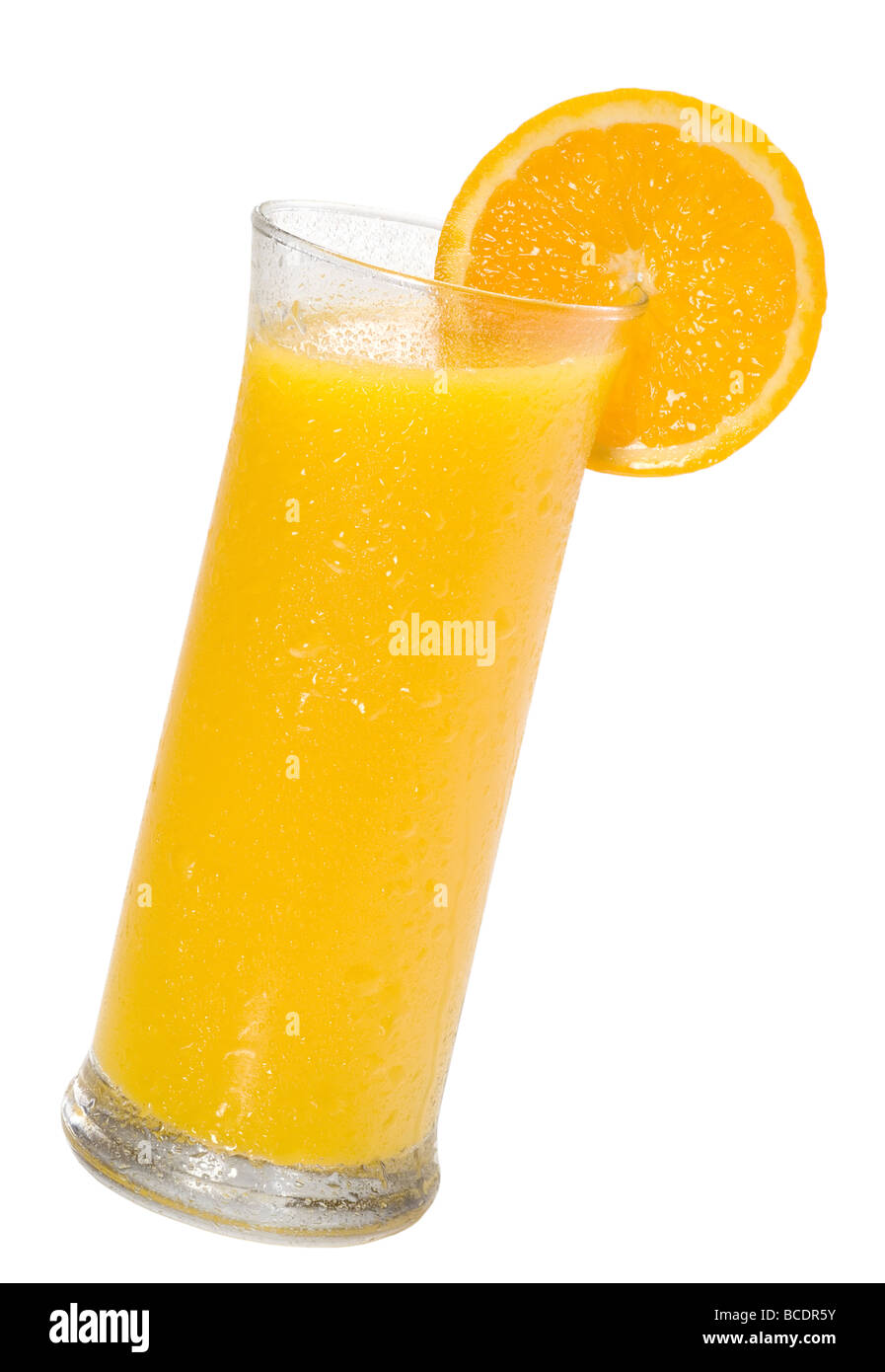 Orangensaft in ein Glas (Clipping-Pfad) Stockfoto
