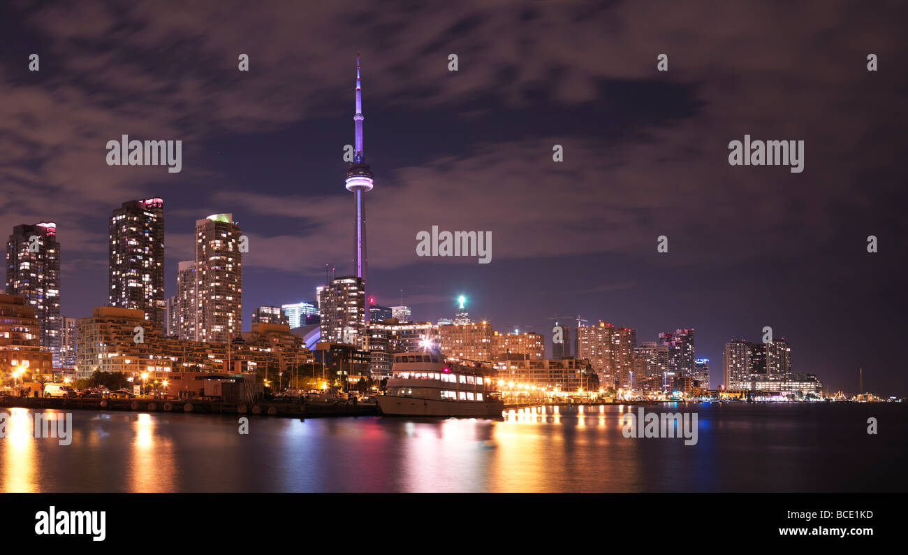 Panoramablick auf die Skyline von Toronto harbourfront Stockfoto