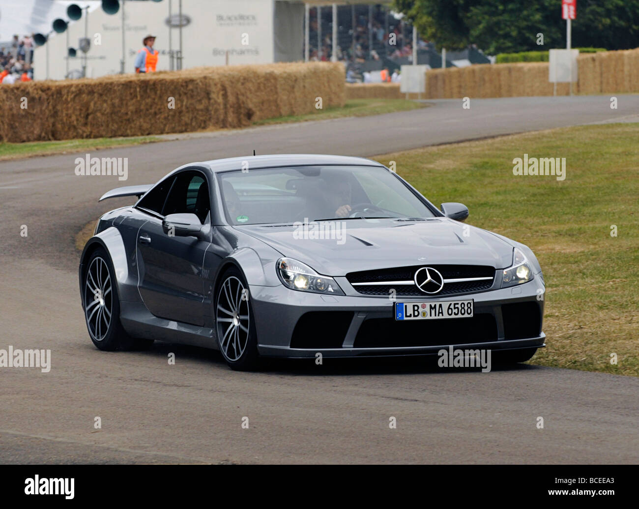 Sl65 Amg Schwarz Stockfotos Und Bilder Kaufen Alamy