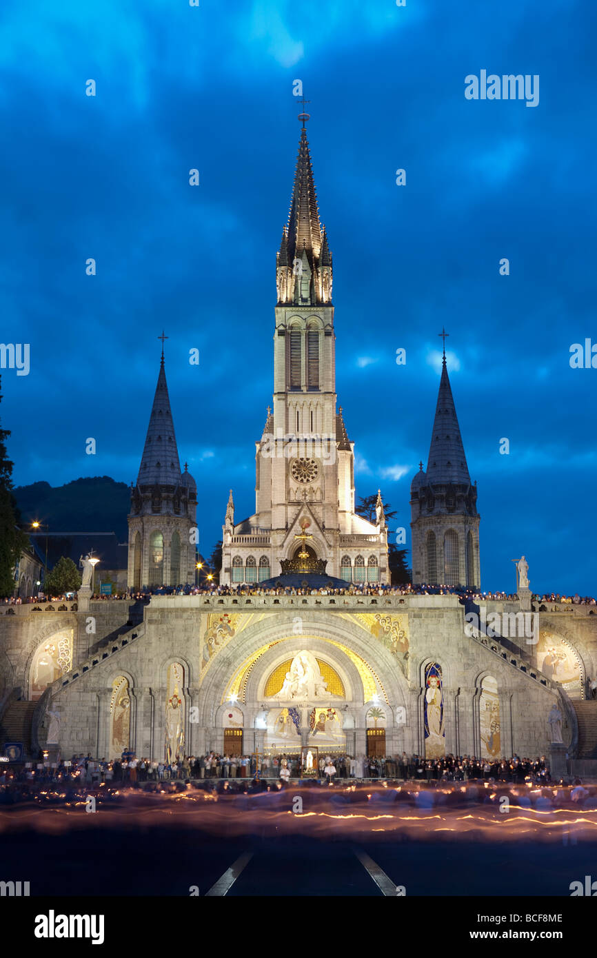 Basilika du Rosaire, Lourdes, Hautes-Pyrénées, Midi-Pyrenäen, Frankreich Stockfoto