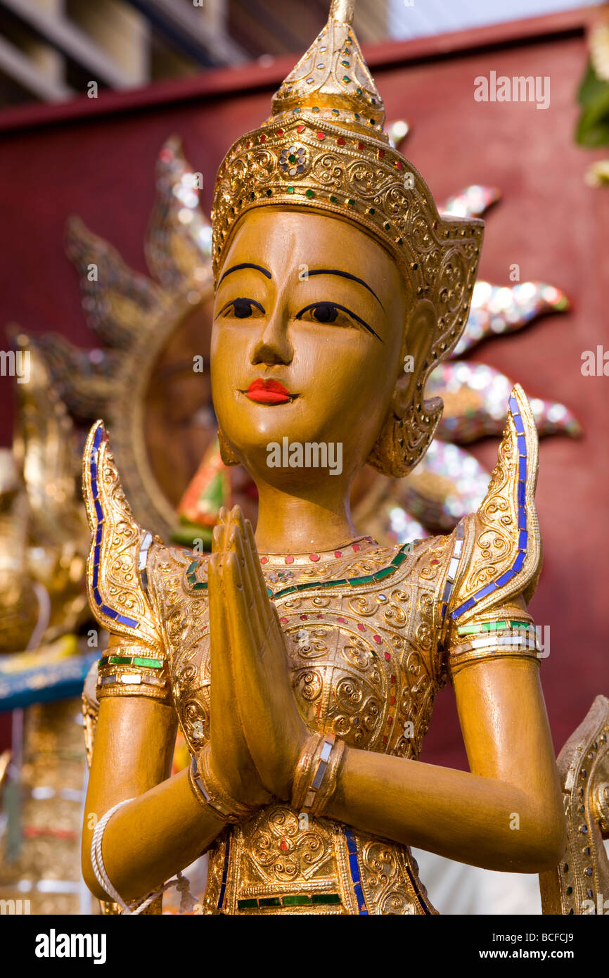 Thailand, Chiang Mai, hölzernen Souvenir Statuen im Ban Thawai Village Stockfoto