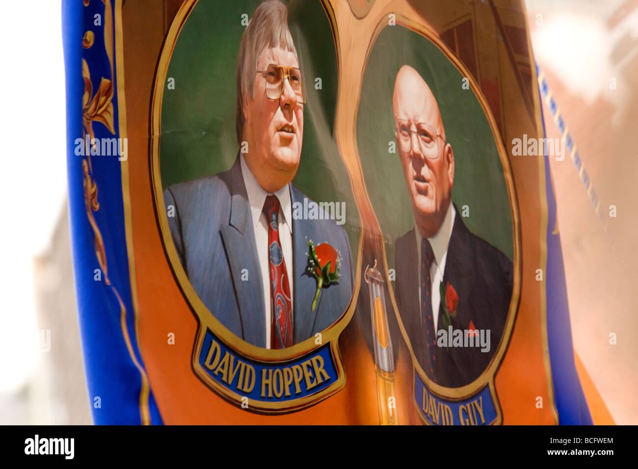 Ein Banner am Durham Miner Gala 2009 zeigt David Hopper (Generalsekretär) und David Guy (Präsident) von der Durham Num. Stockfoto