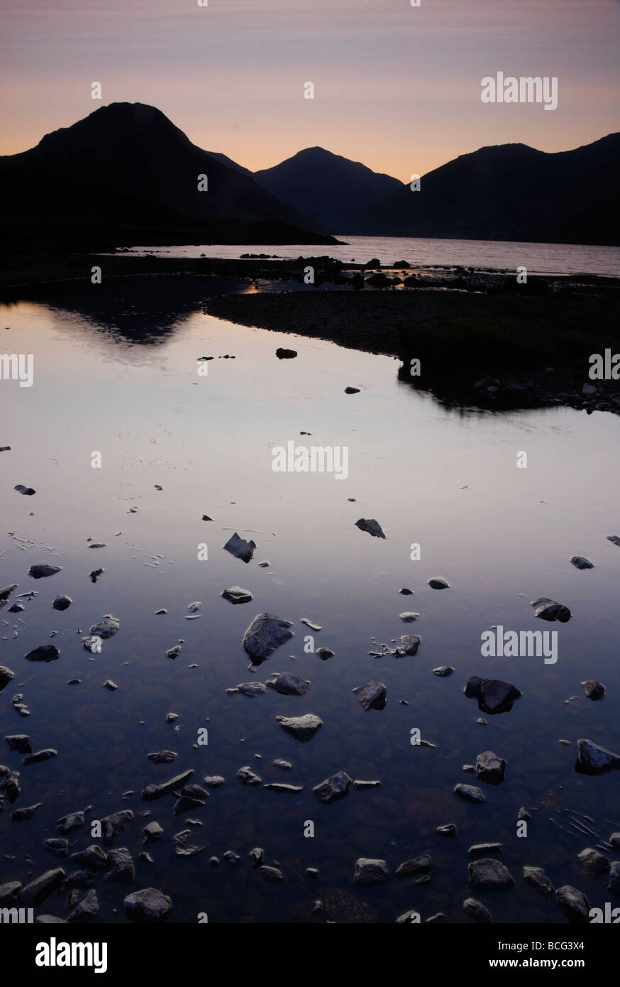 Morgendämmerung am Wastwater im englischen Lake District Stockfoto