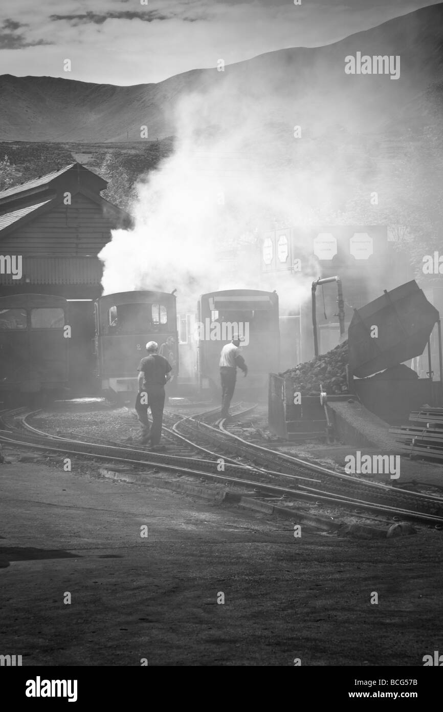 Dem Bahnhofsgelände an der Snowdon Mountain Railway in Llanberis Snowdonia Uk Stockfoto