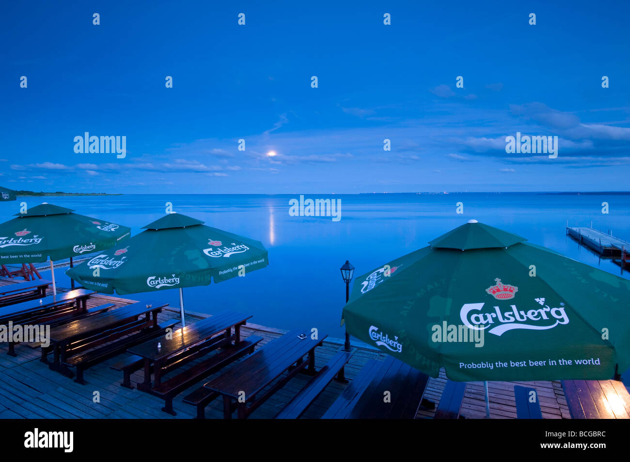 Bar mit Blick auf Bucht von Puck Abend Hel Halbinsel Ostsee Polen Stockfoto