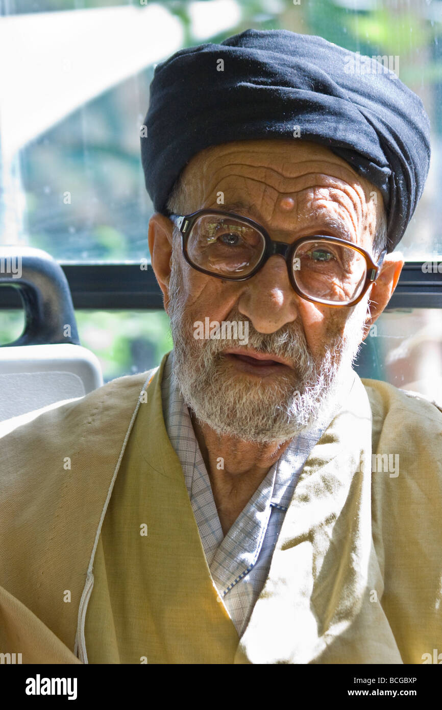 Alten muslimischen Geistlichen in Esfahan Iran Stockfoto