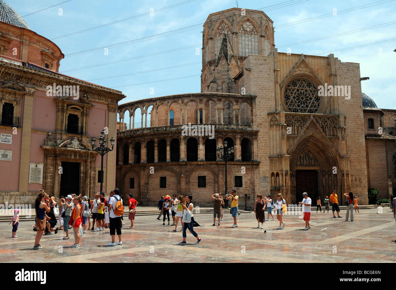 Platz Plaza De La Virgen und el Miguelet Turm in der Altstadt in der Nähe von Kathedrale von Valencia, Valencia, Spanien Stockfoto