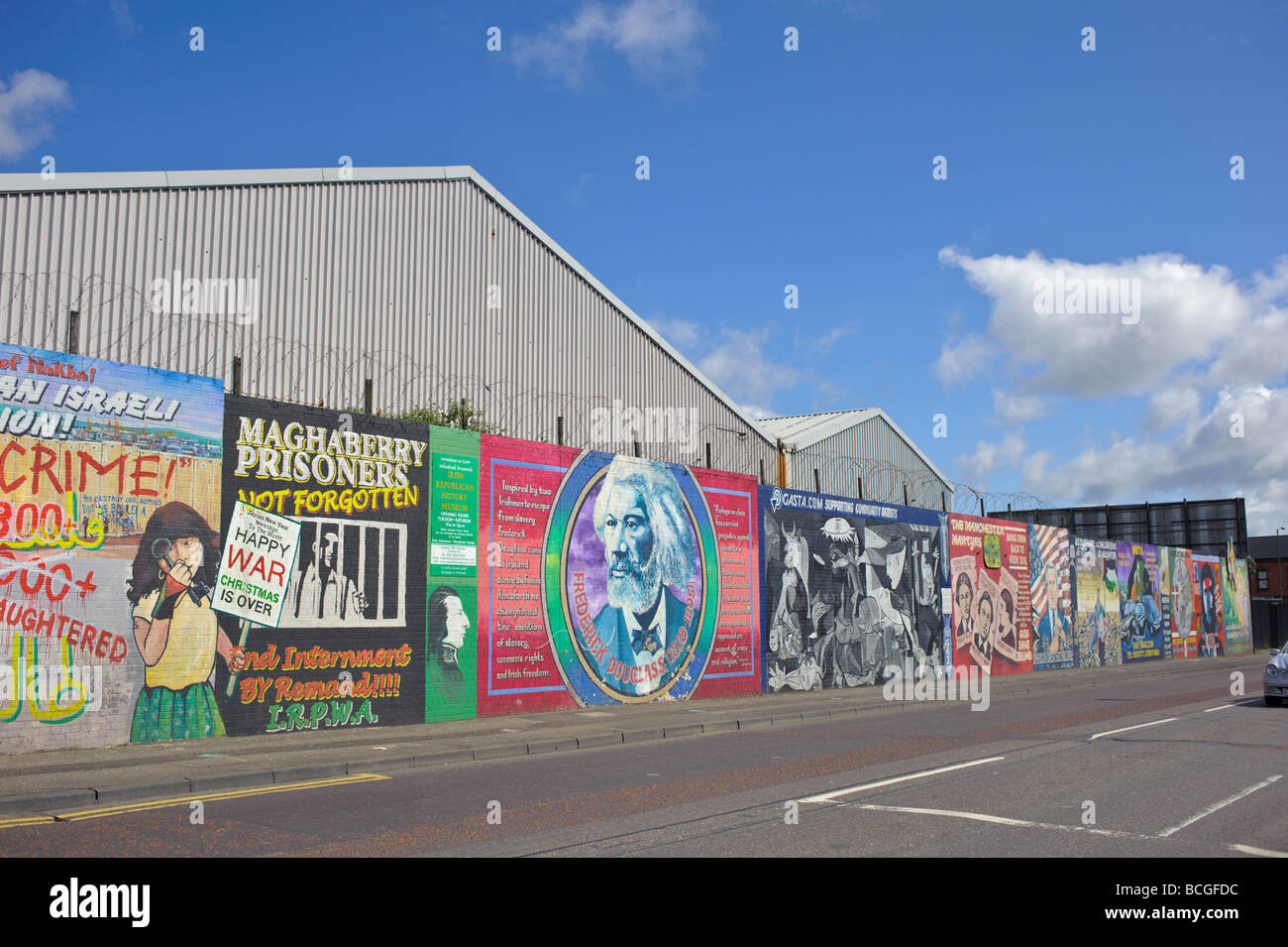 Einige der Shankill Wandmalereien Stockfoto