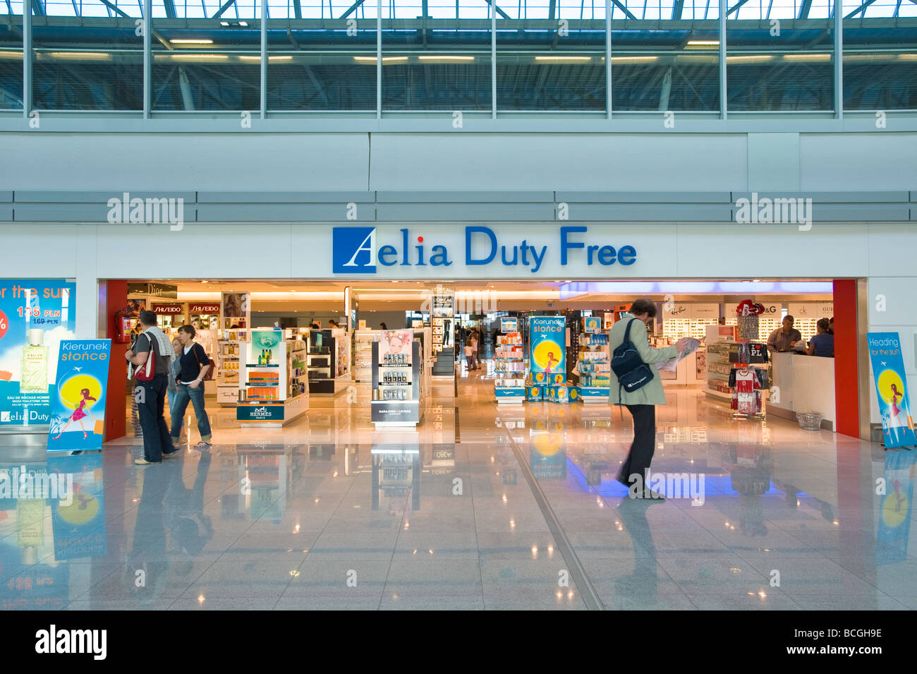 Duty Free-Shop 'Fryderic Chopin Airport' Warschau Polen Stockfoto