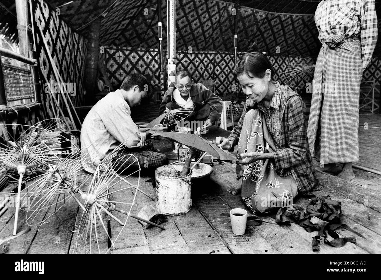 Myanmar Pathein Sonnenschirme-Fabrik Stockfoto
