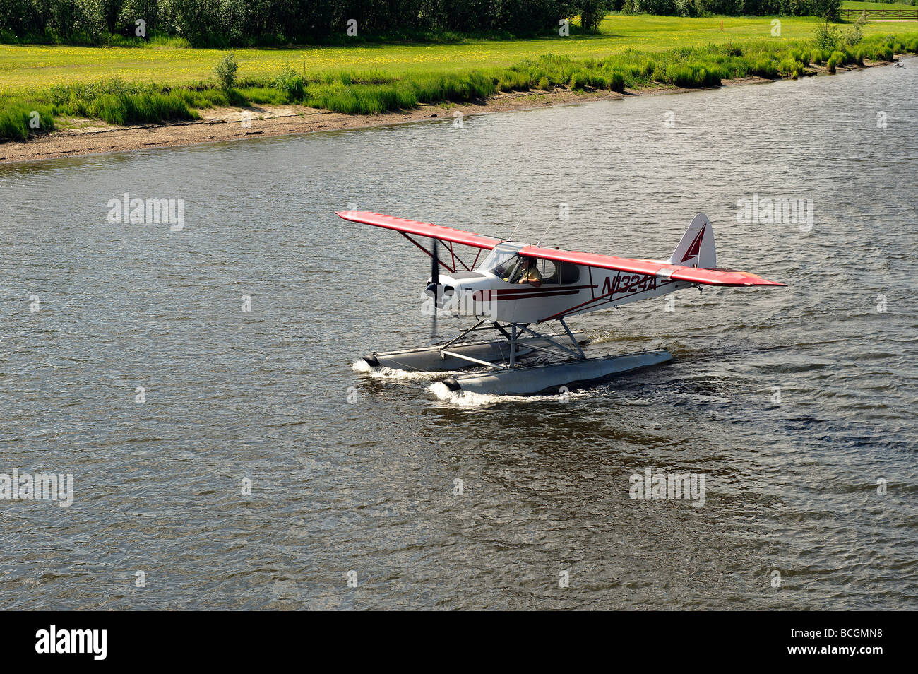 Wasserflugzeug auf dem Chena River Alaska Stockfoto