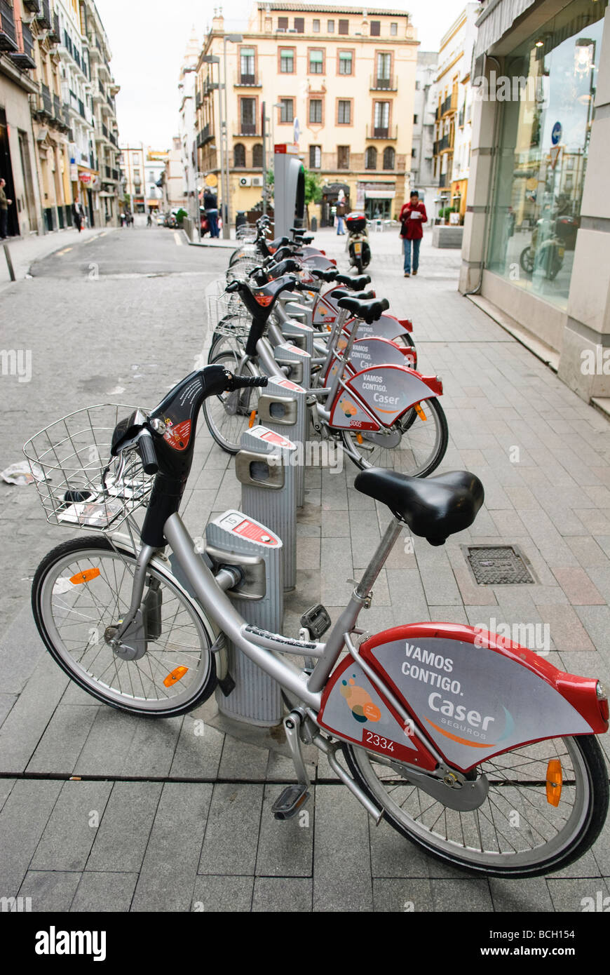 Fahrräder zu vermieten in Sevilla Andalucia Spanien Stockfoto