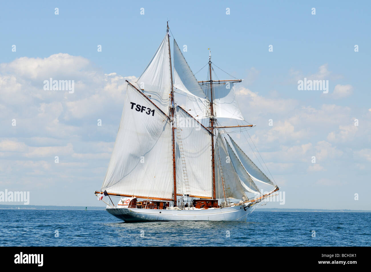 Französisch groß Schiff Etoile ein Gaff rigged Schoner unter vollen Segeln Stockfoto