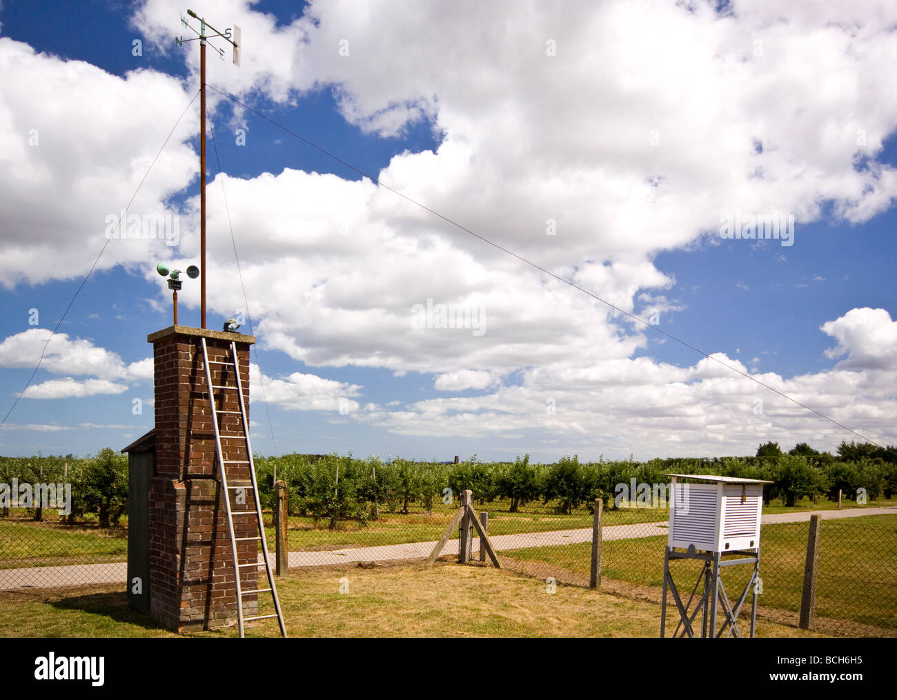 Meteorologische Station an Brogdale Kent - Website die höchste aufgezeichnete UK-Temperatur von 38,5 C am 10. August 2003 Stockfoto