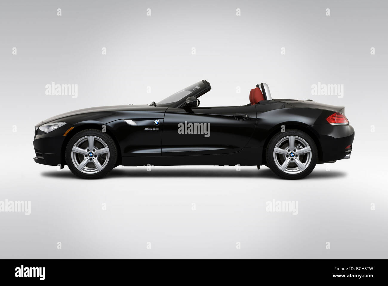 2009 BMW Z4 in schwarz - Treiber Seitenprofil Stockfoto